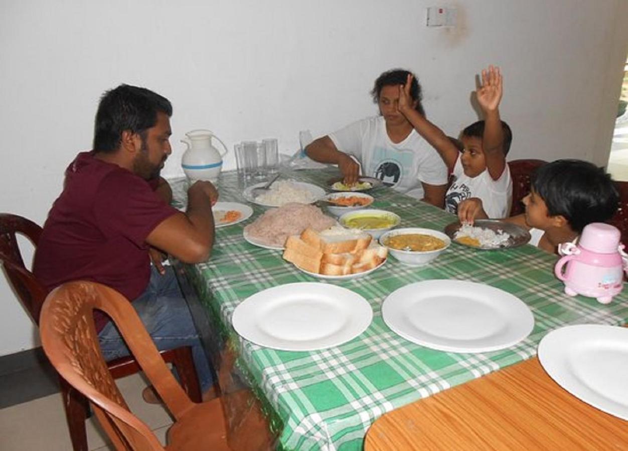 Hotel Senora Kataragama Εξωτερικό φωτογραφία