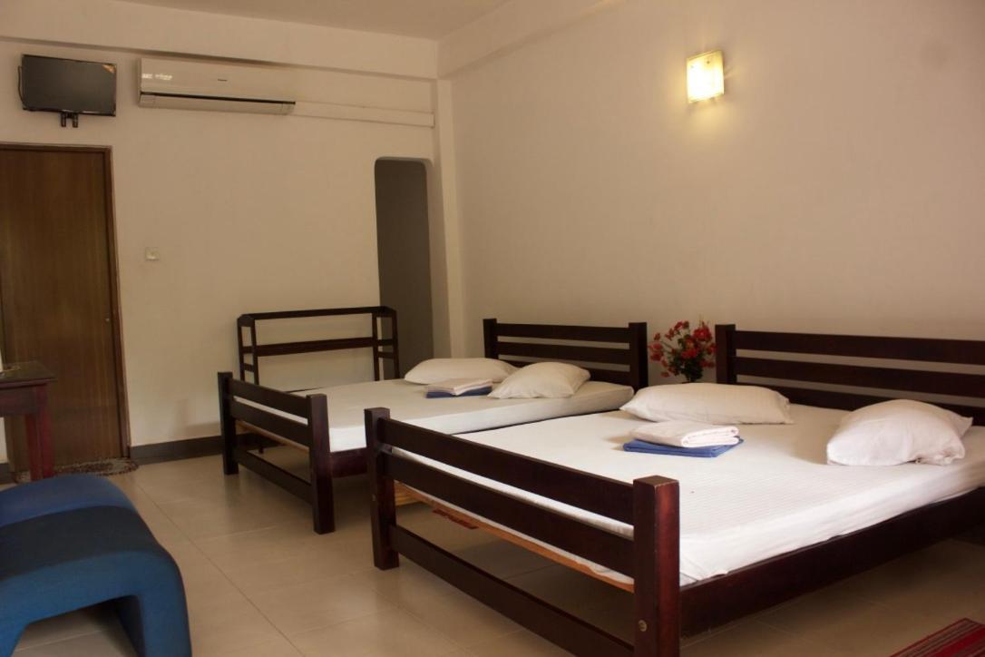 Hotel Senora Kataragama Εξωτερικό φωτογραφία