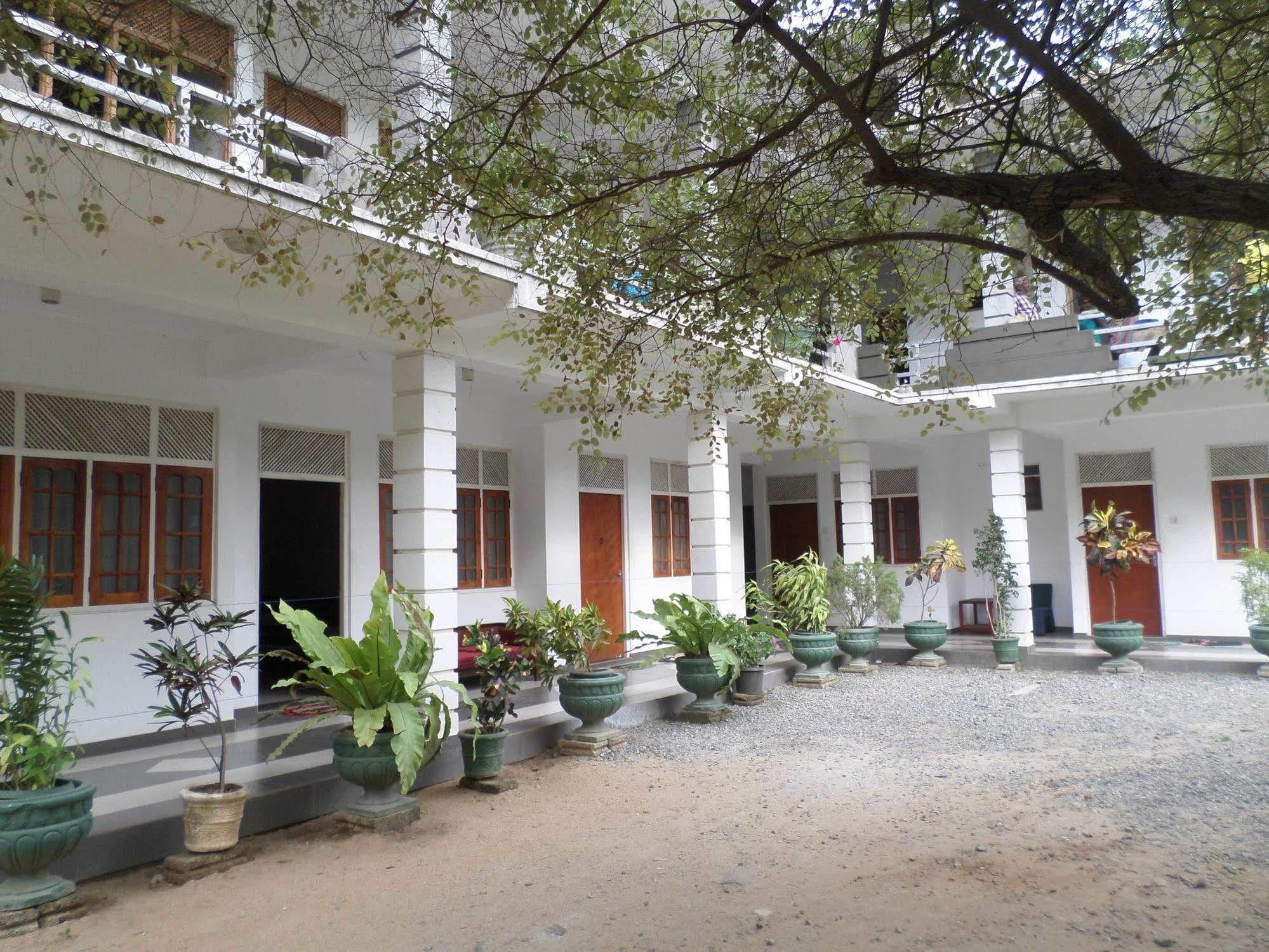 Hotel Senora Kataragama Εξωτερικό φωτογραφία
